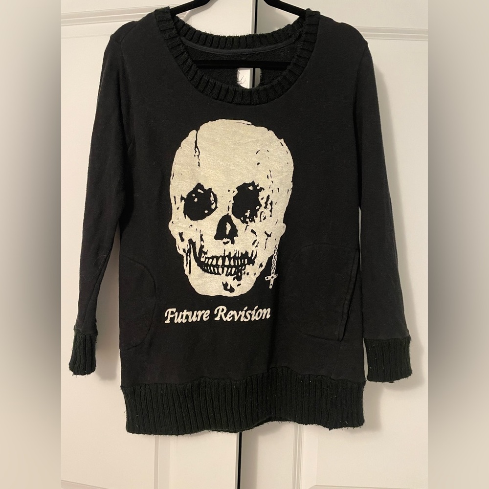 Size M/L punk sweater/sweatshirt